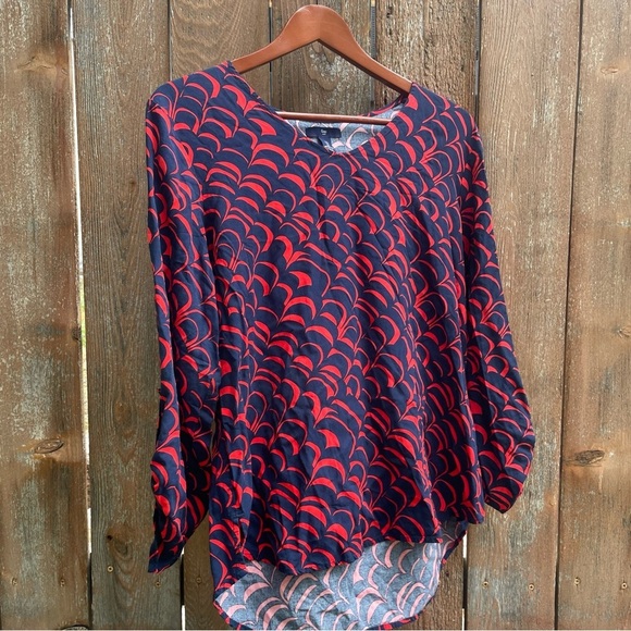 GAP Women’s Navy Red Pattern 3/4 Sleeve Flowy Lightweight Blouse Size Large - Picture 3 of 10